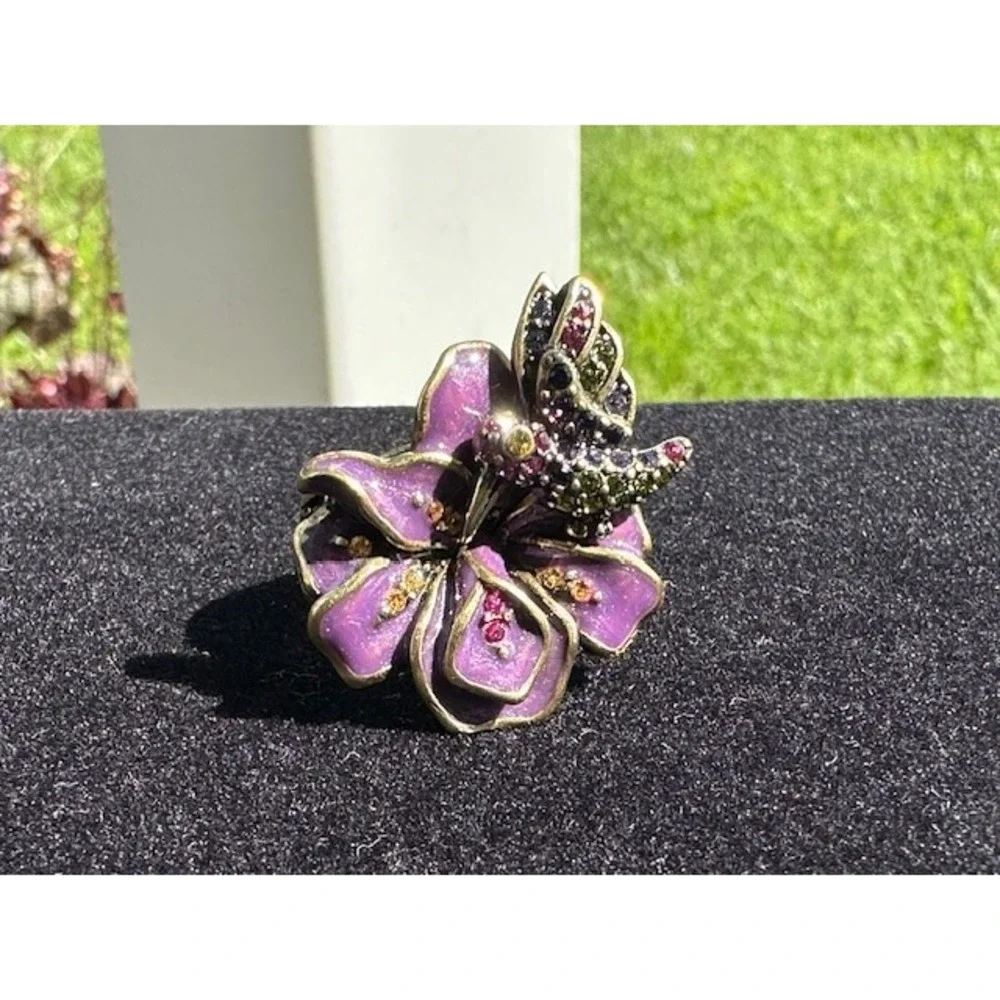 New Heidi Daus Ring size 6 Humming Bird‎ and flower